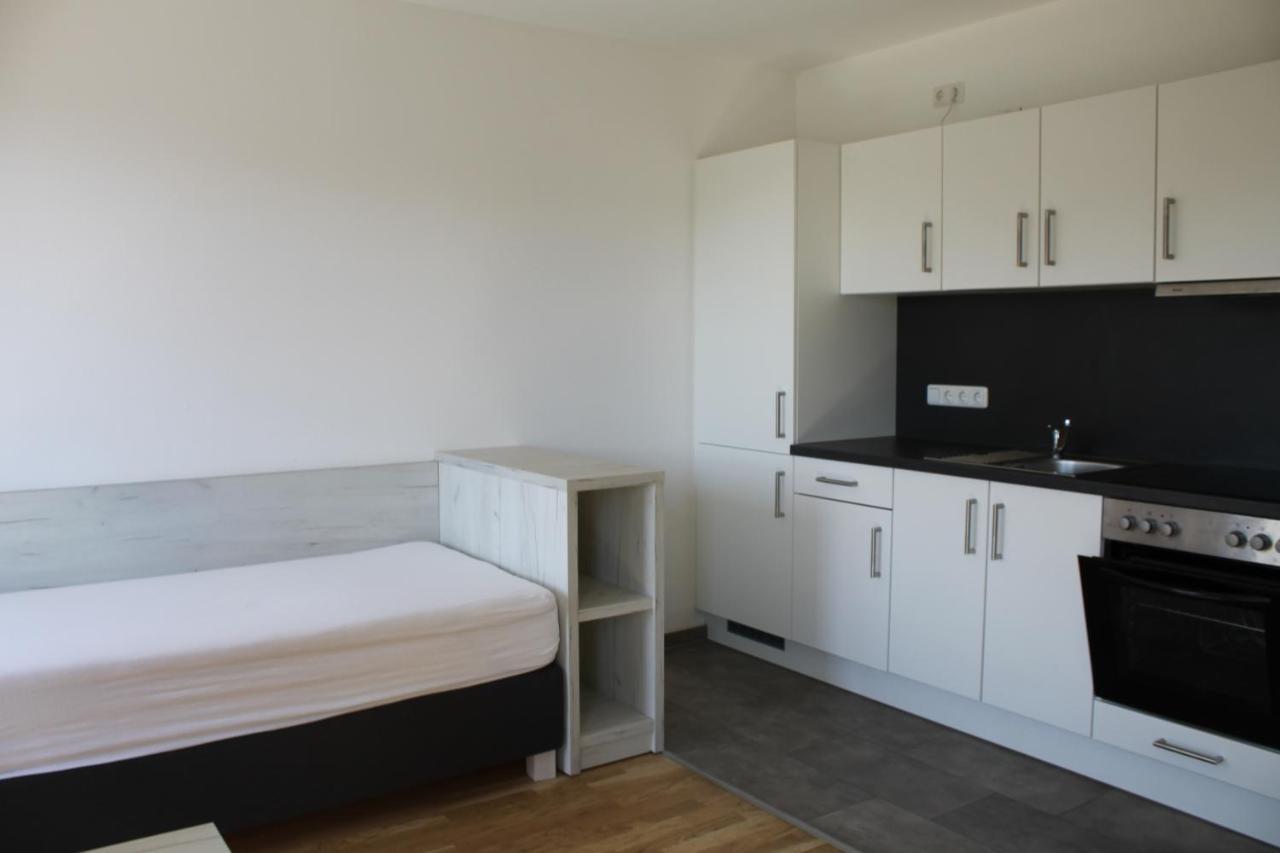 1 Zimmer Studioapartment Mit Bis Zu 2 Einzelbetten In Der Land Of Living Kelheim Eksteriør billede